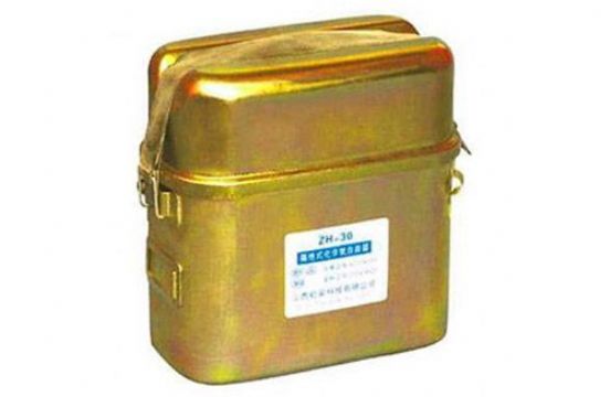 點擊查看詳細信息<br>標題：隔絕式化學氧自救器 閱讀次數(shù)：2309