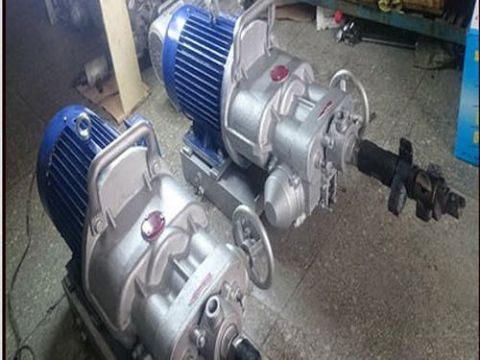 點擊查看詳細信息<br>標題：巖石電鉆 閱讀次數(shù)：2063